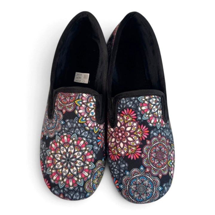 Chaussons fermés femme à talon compensé confortable La Maison de l'Espadrille